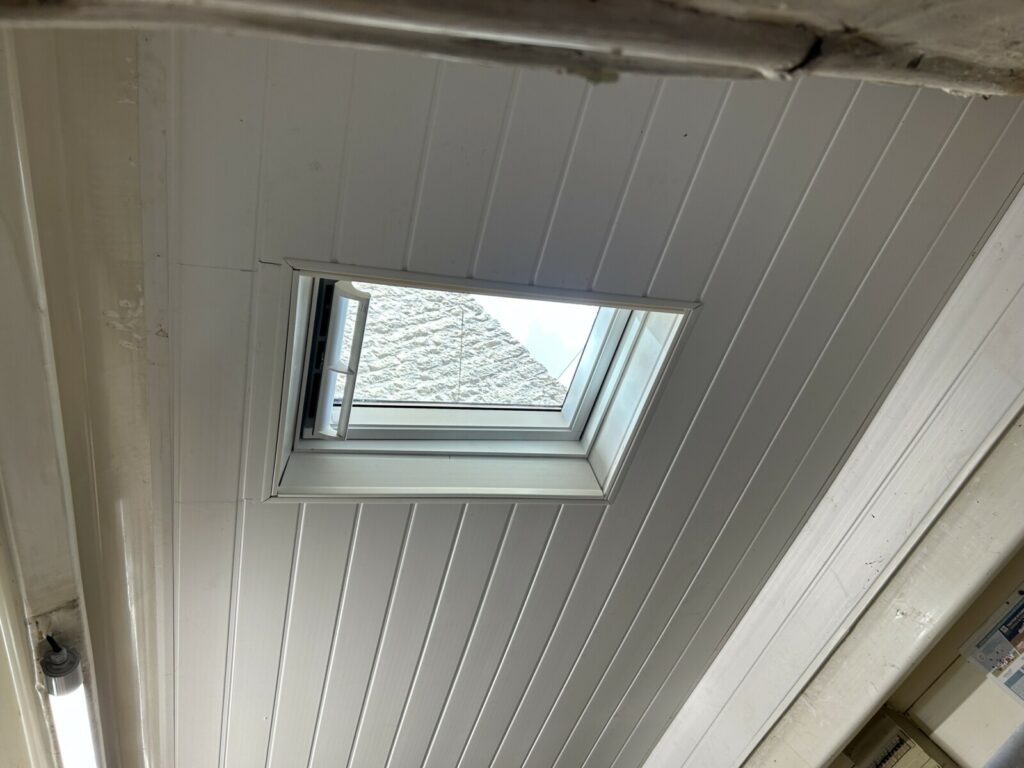 Photo rénovation toit - fenêtres à isoler - 91 Essonne - Charles Couverture 91